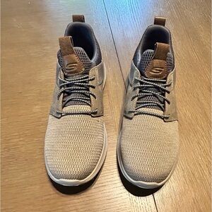 Skechers Classic Fit with Air Cooler Memory Foam No-tie bungee laces Color TAUPE